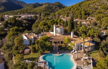 V-6 EXCEPTIONAL VILLA IN MIJAS WITH PANORAMIC SEA VIEWS