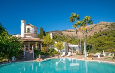 V-6 EXCEPTIONAL VILLA IN MIJAS WITH PANORAMIC SEA VIEWS