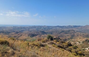 T-11 RUSTIC LAND WITH BEAUTIFUL VIEWS