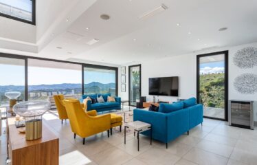 V-28 EXCLUSIVE VILLA IN VLATOCADO