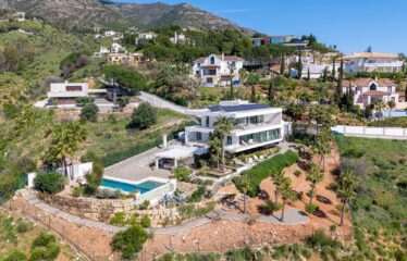 V-28 EXCLUSIVE VILLA IN VLATOCADO