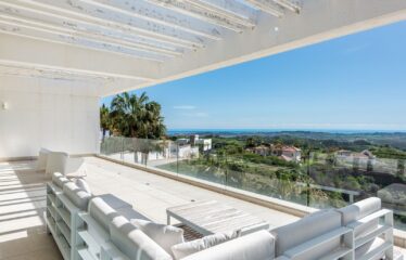 V-28 EXCLUSIVE VILLA IN VLATOCADO